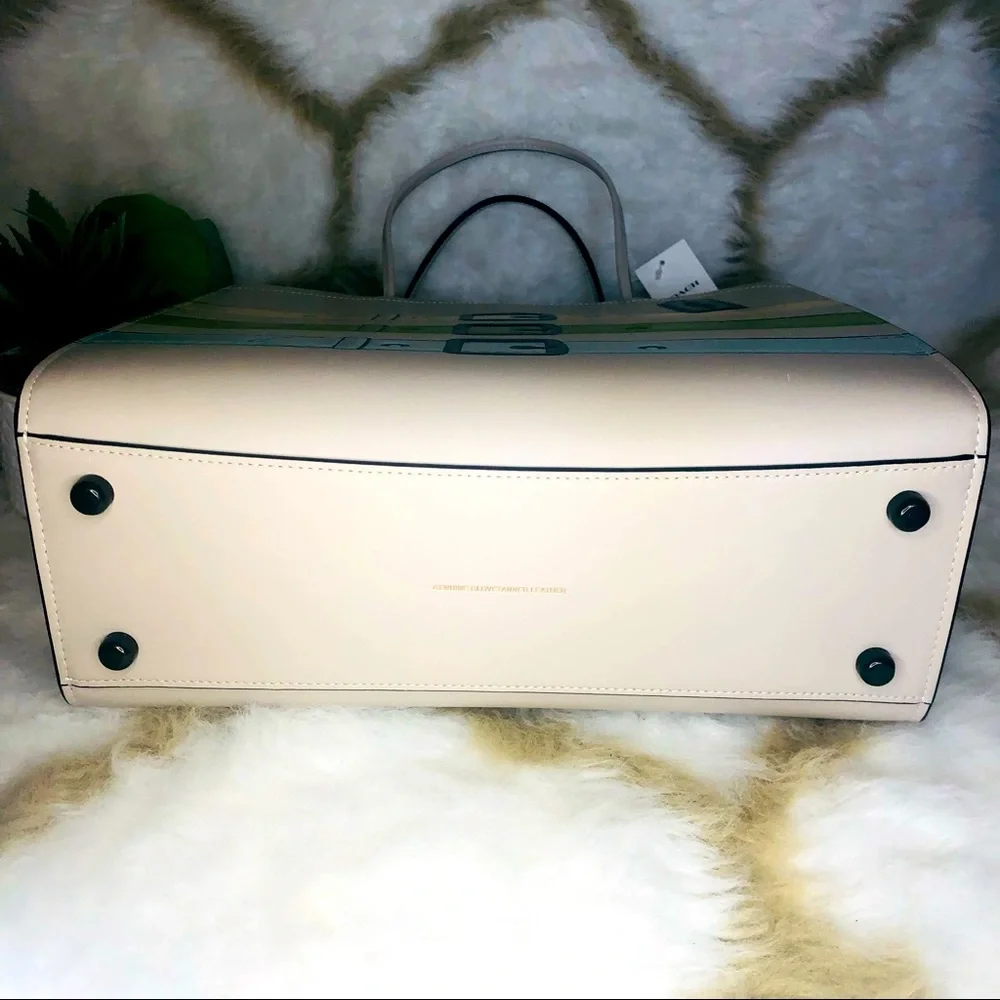 Rare Coach Cashin C9724 Carry 32 Trompe L’oeil, Spring 2022 Runway Collection - Picture 15 of 16